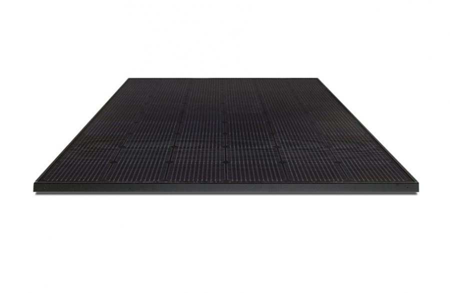 LG NeON 2 Black 2560W New Build Solar Panel Kit Insulation Superstore®